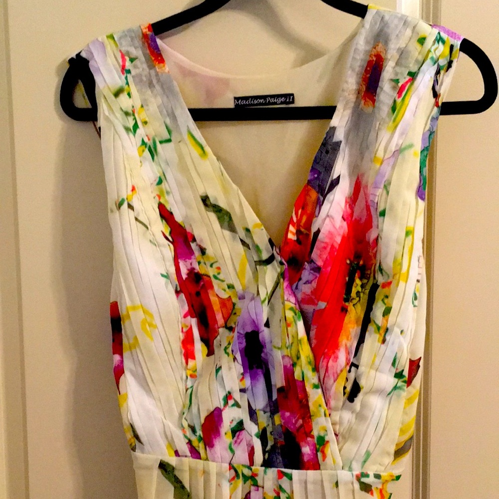 Sleeveless Floral Dress